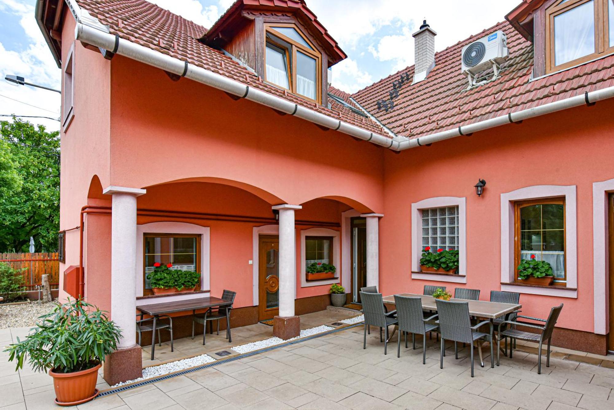 Honfoglalas Vendeghaz Erlau Exterior foto